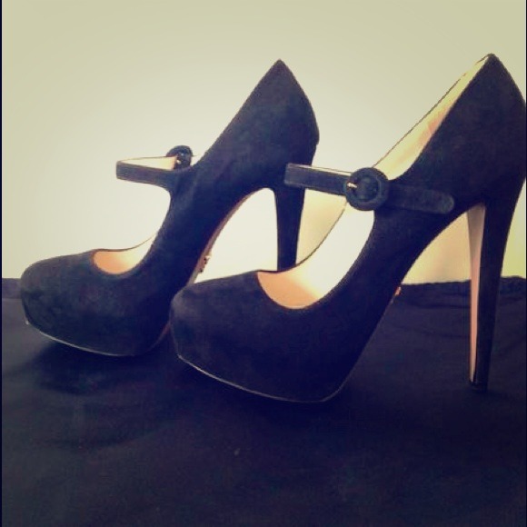 Prada Black Suede Pumps (Brand new, Never used) - Picture 1 of 4