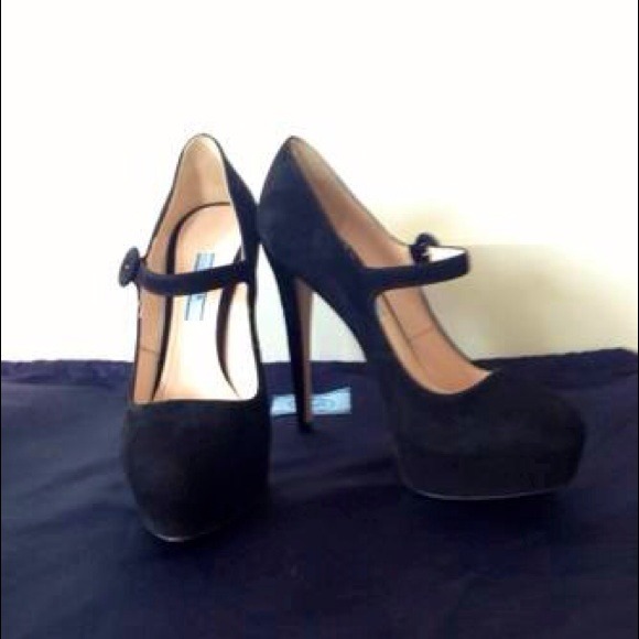 Prada Black Suede Pumps (Brand new, Never used) - Picture 2 of 4