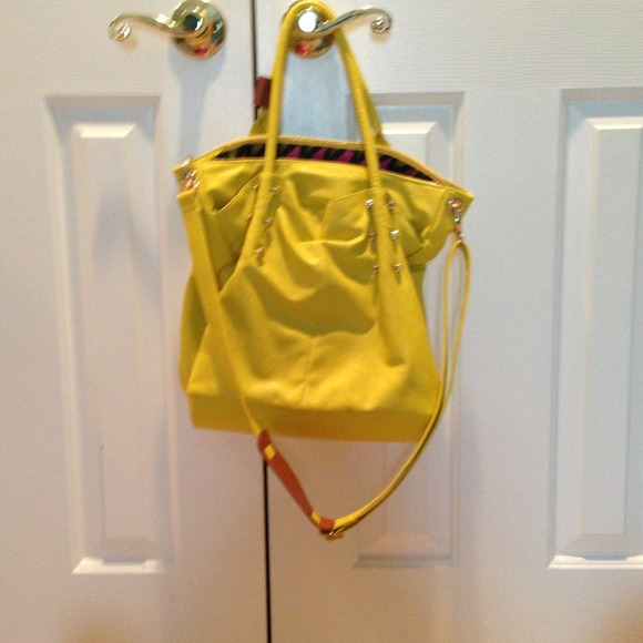 Bright shoulder and cross body bag - Picture 1 of 3
