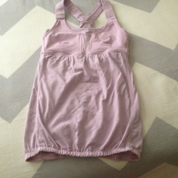 **sold** Lululemon-Run: Stuff your Bra Tank
