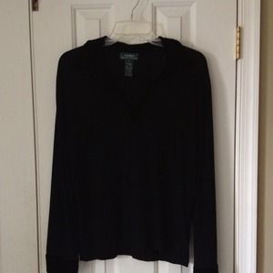 Collared long sleeve V-neck
