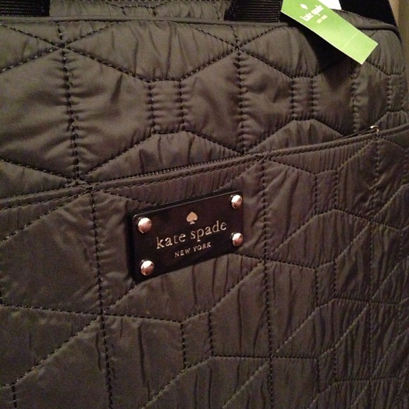 ⛔️SOLD⛔️Kate Spade Quilted Laptop Case - Picture 3 of 4