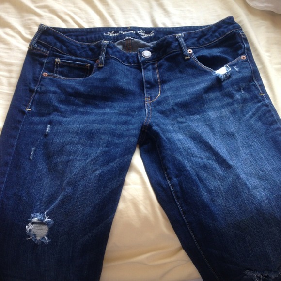 American Eagle Destroyed Skinny Jeans