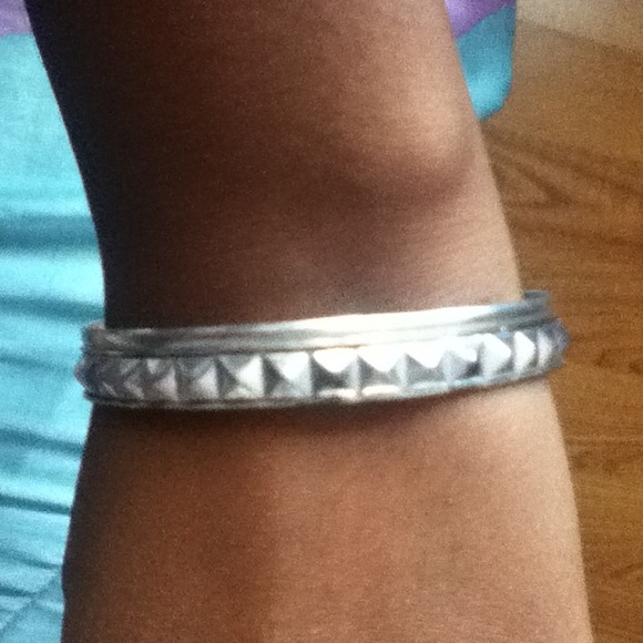 2 silver bangles