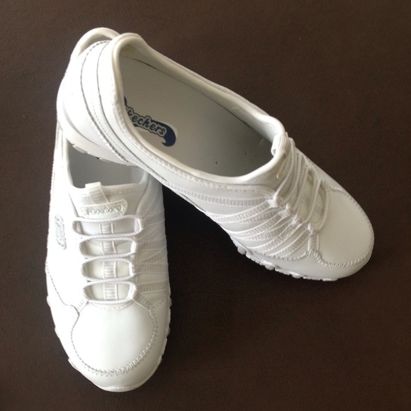 🌀SOLD🌀Sketchers Dream Come True Bikers NWOT - Picture 2 of 3