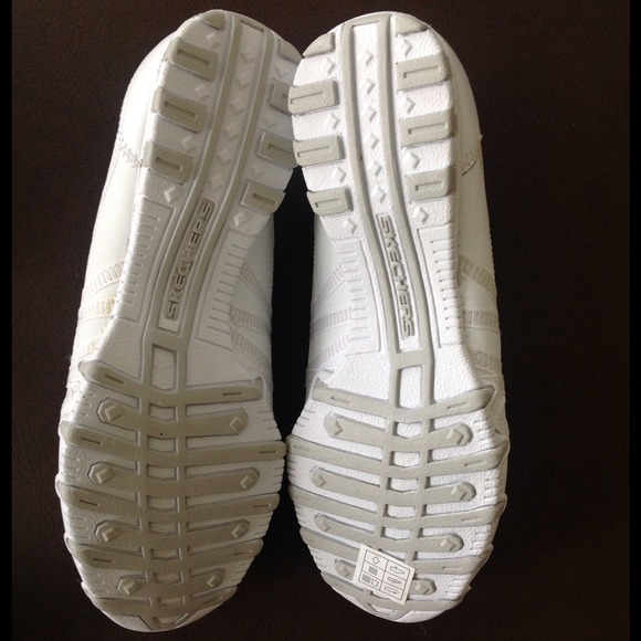 🌀SOLD🌀Sketchers Dream Come True Bikers NWOT - Picture 3 of 3