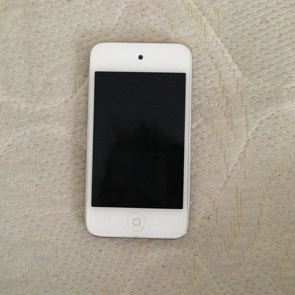 ▪SOLD▪ iPod touch 4th generation