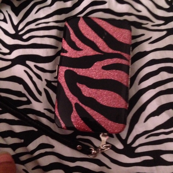 iPhone 4S CASE - Picture 3 of 3