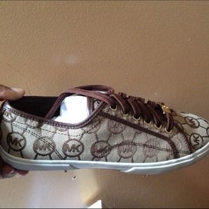 🚫SOLD🚫 Michael Kor sneakers