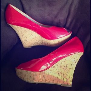 Red cork wedges Size 6