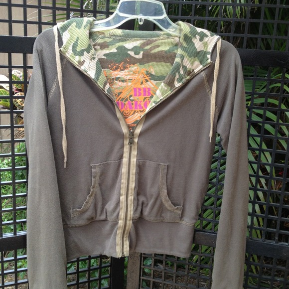 BB Dakota reversible Hoodie