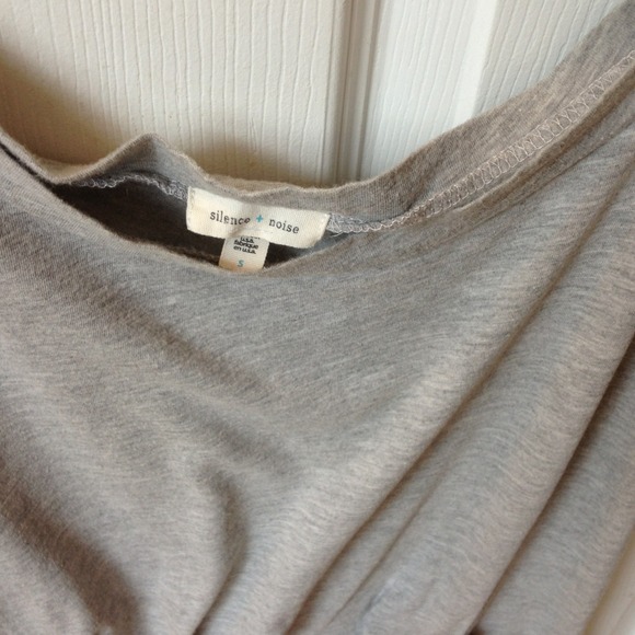 SOLD in bundle! U.O. short sleeve long tee s - Picture 2 of 4