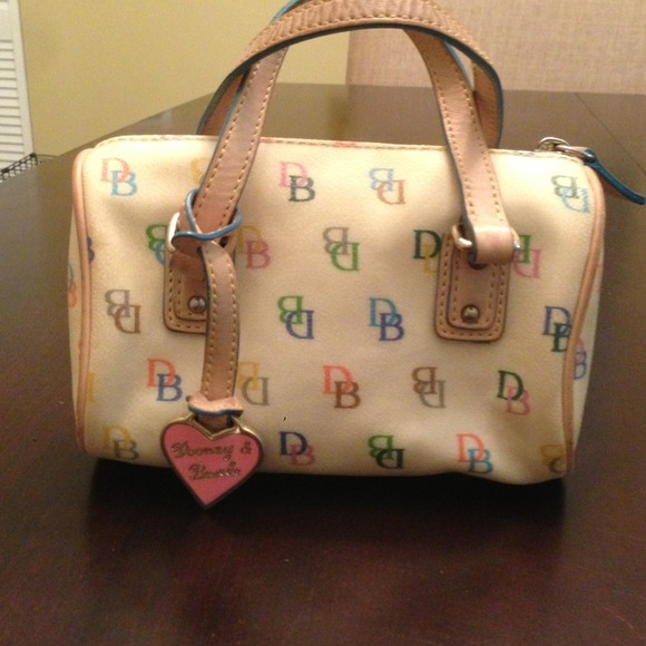 Authentic Dooney & Bourke girl's doctor bag purse