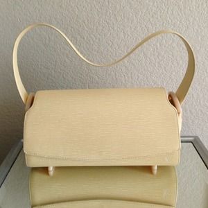 Louis Vuitton purse