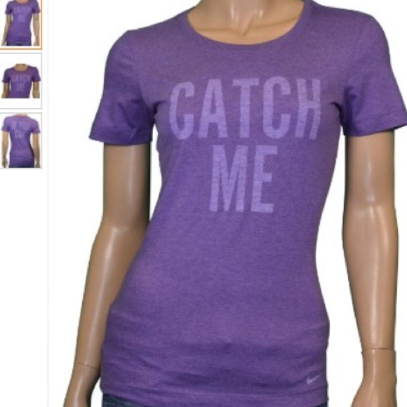 L👀k Nike purple exercise/running shirt size Med!