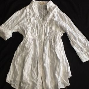 White shirt with pleats