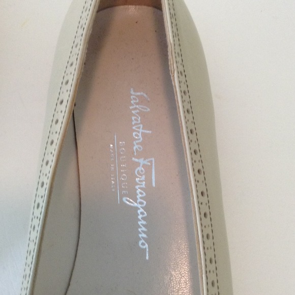 New Ferragamo Spectator Flats - Picture 2 of 4