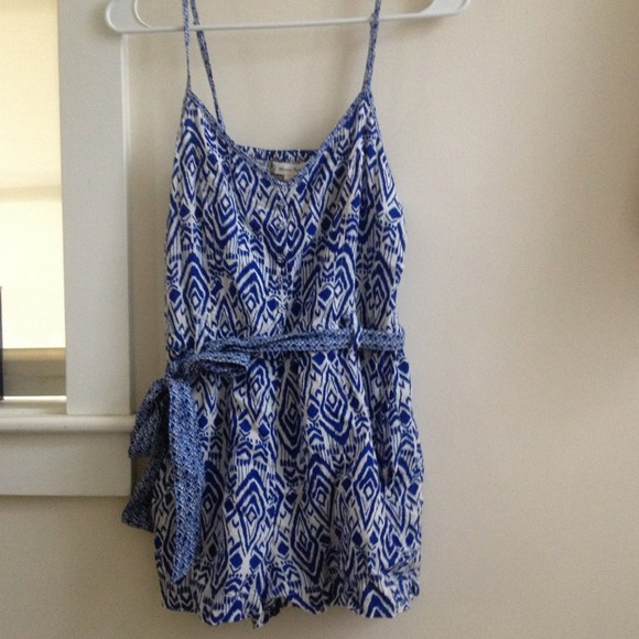 Blue and white printed romper