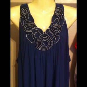 💵SOLD!💵Navy blue dressy top with zipper