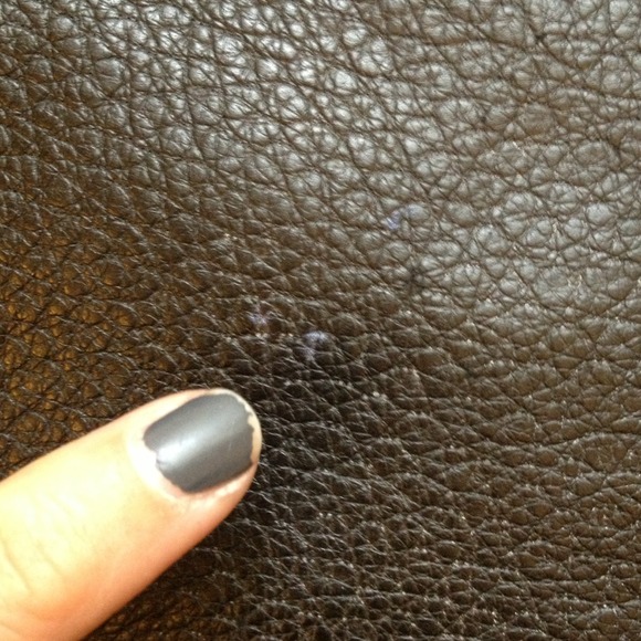 BALENCIAGA bag with Gold Chain Strap - Picture 4 of 4