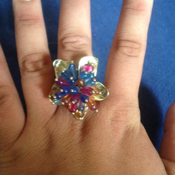 SOLD IN BUNDLE!!! Hawaiian Flower Ring