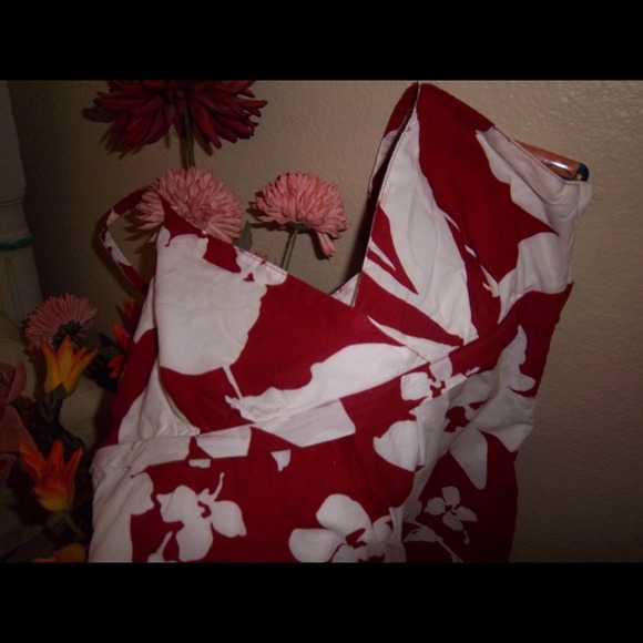 Dress - Picture 2 of 3