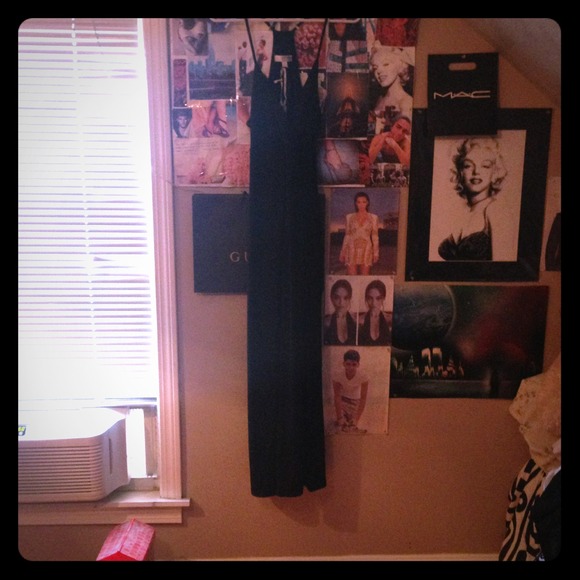 Dresses & Skirts - Black maxi