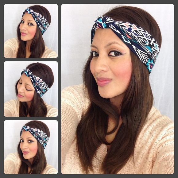 Delightful Designs Accessories - 🎉Host pick🎉Knotted headband in tribal print