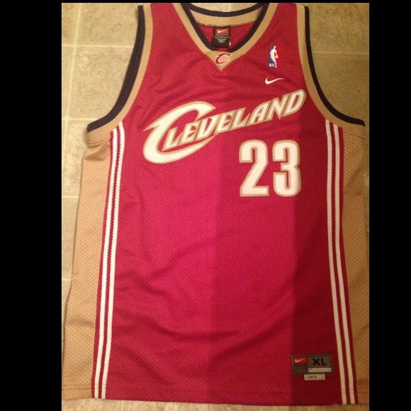 💢SOLD💢Lebron James jersey