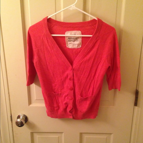 ❌Traded❌Cute coral sweater!