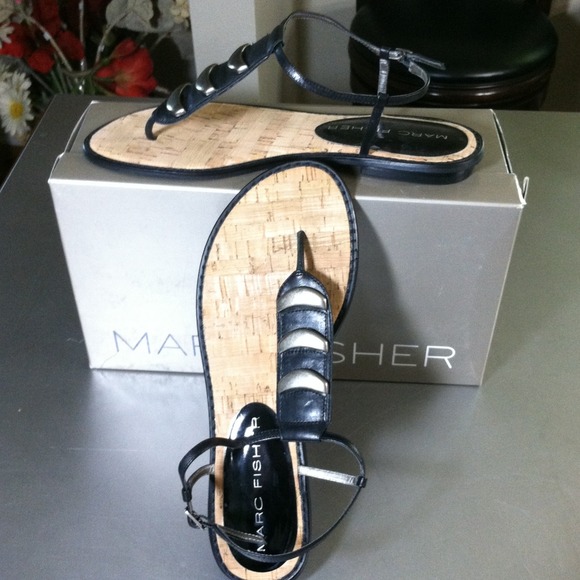 Marc Fisher black leather sandals