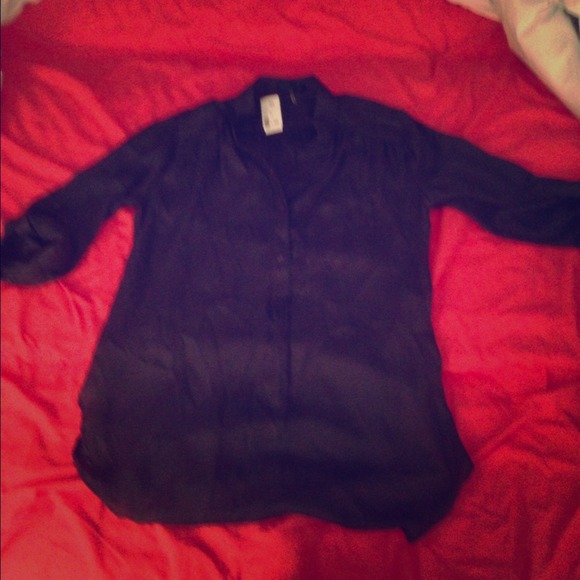 ❌Traded❌Really cute dark grey silk top!