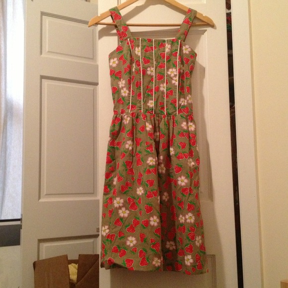 Super cute vintage mini length printed tank dress! - Picture 2 of 4