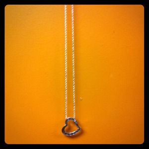 Silver chain, black gem heart necklace