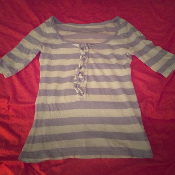 Super cute ruffle top!