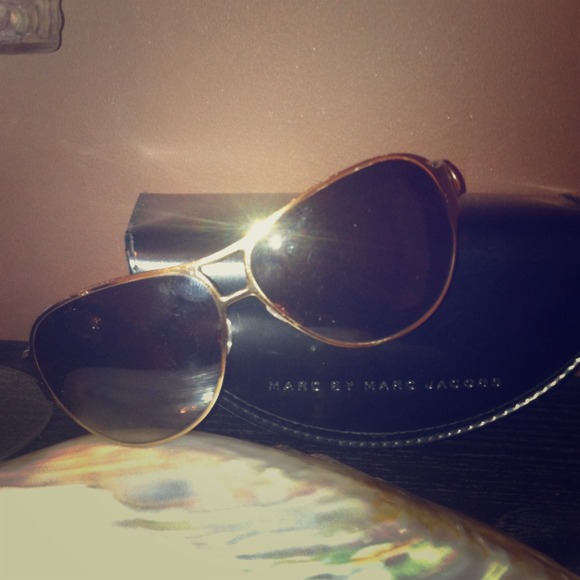 REDUCED!!!!Marc by Marc Jacobs aviator sunglasses - Picture 1 of 3
