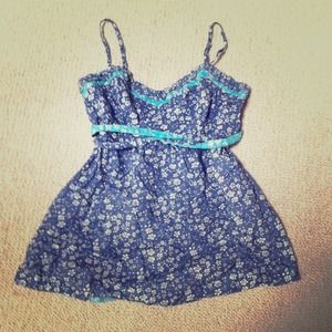 American Eagle Top! So cute for summer!