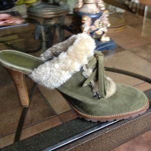 Never worn Gianni bini slides!