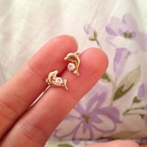 14k Dolphin Earrings!