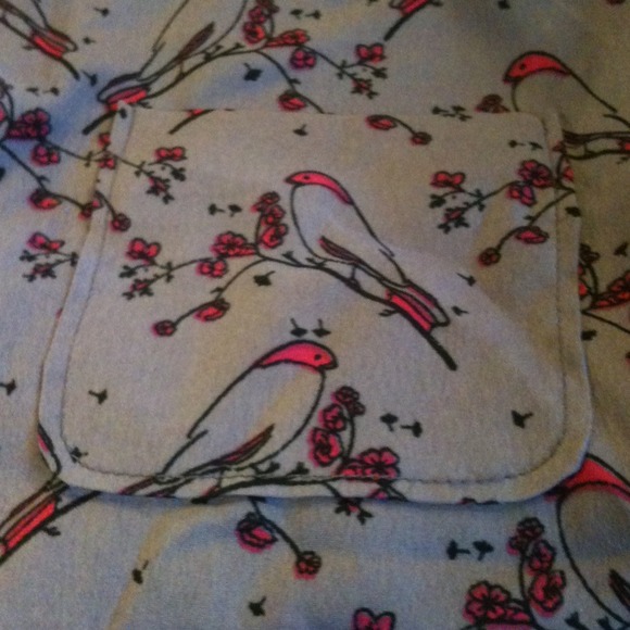 2 floral pattern shell tops bundle, XL - Picture 3 of 4