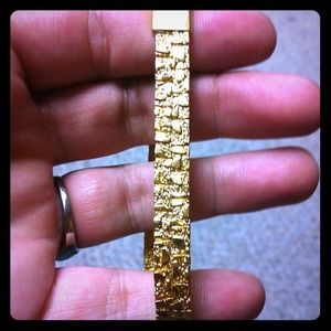 Gold bracelet