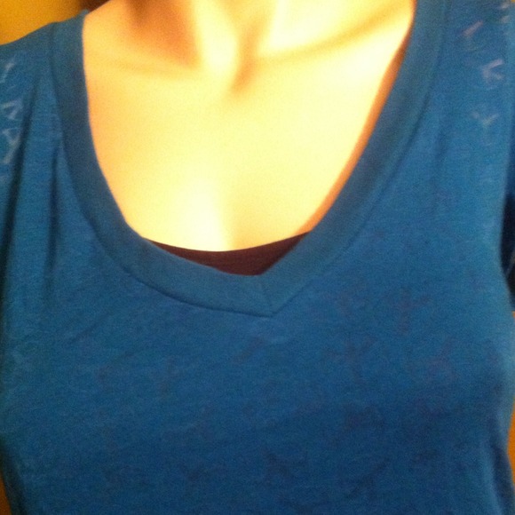 ⏬Reduced⏬Beautiful Top,NWOT - Picture 3 of 4