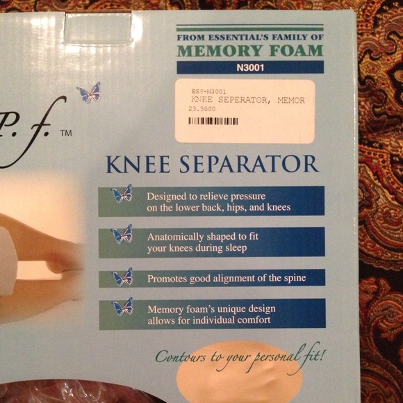 Memory foam knee pillow