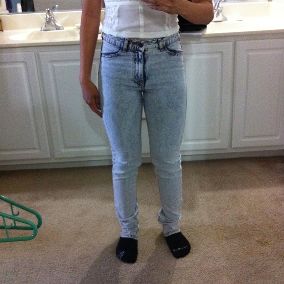❌SOLD❌ Light ash wash high waisted jeans