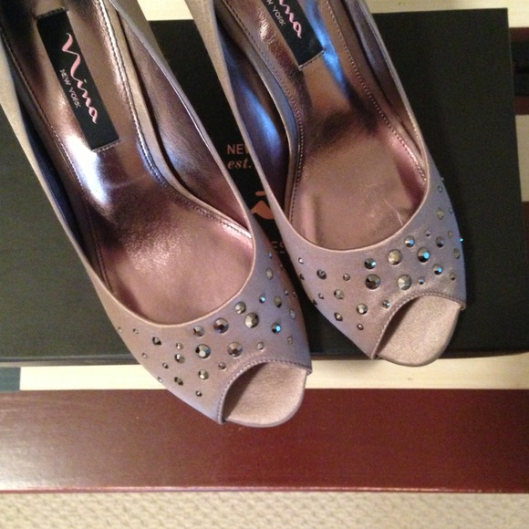 Nina faviola heels