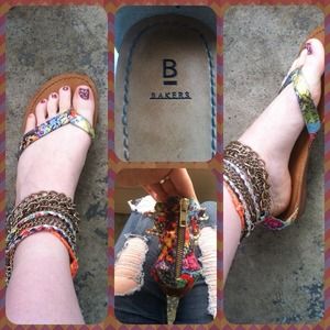 Baker chain colorful sandals