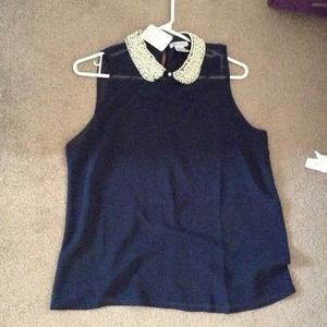 Sleeveless blouse