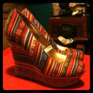 Textile pumps (heels)