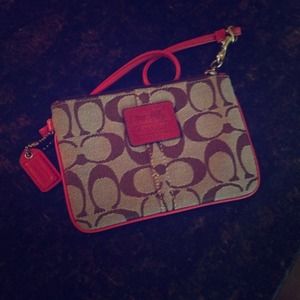 Wristlet