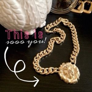 ✅REDUCED✅ Rihanna Lion Necklace